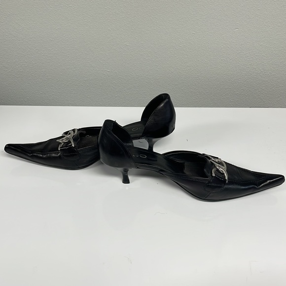 Black very pointy kitten heels - Picture 3 of 7